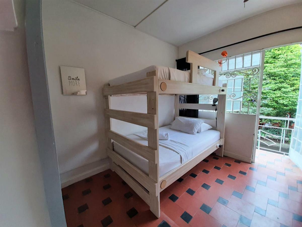 Noah Boutique Hostels Медельїн Екстер'єр фото